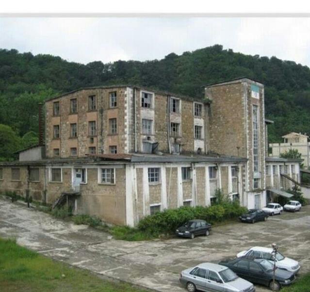 برگزاری هشتمین كمیسیون معاملات پژوهشكده چای و واگذاری كارخانه چایسازی شهید اسلامی (هوختیف)